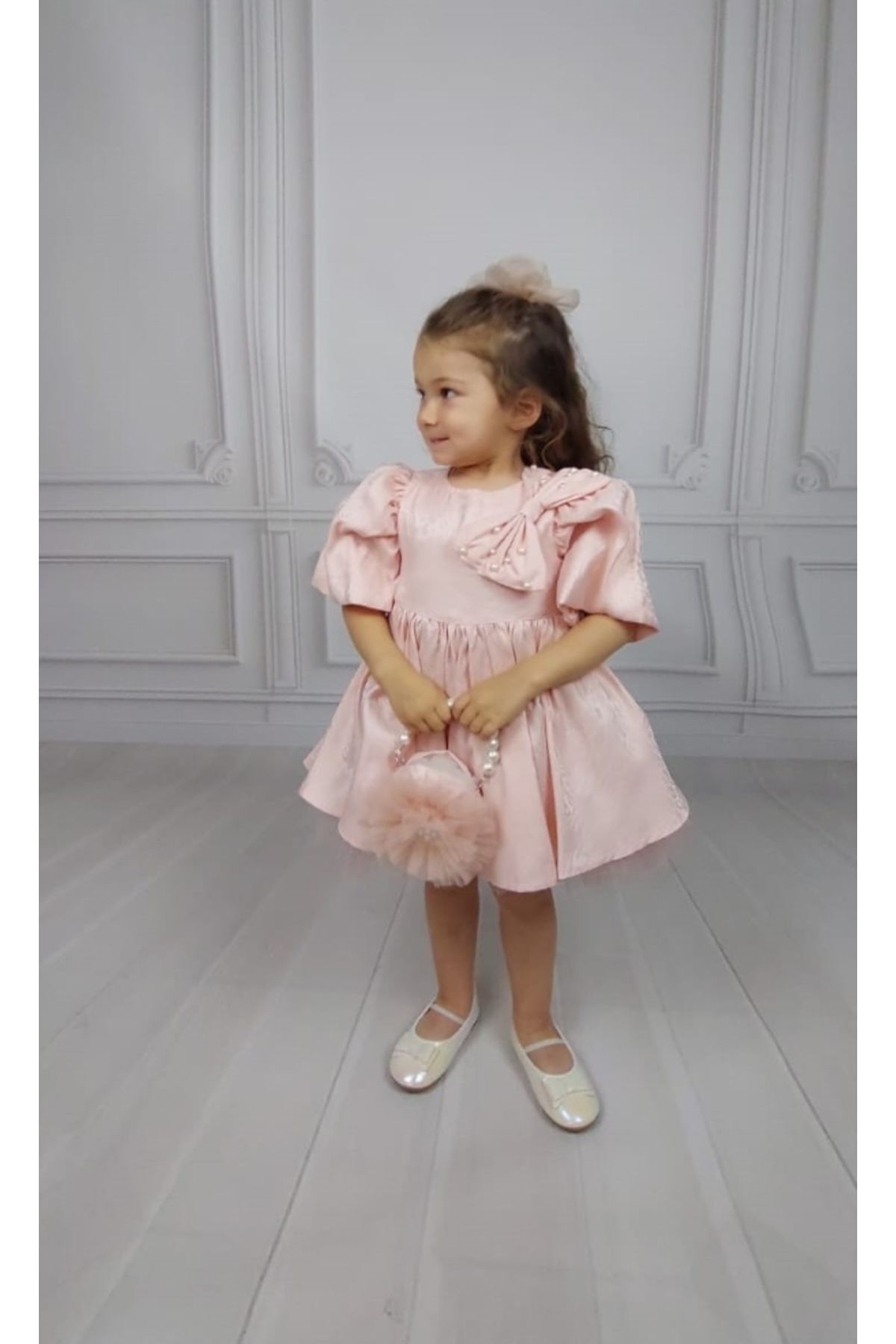 May Yakası Fiyonk Detaylı Çanta Aksesuarlı Kız Çocuk Elbise Pudra Pembe - 3 Yaş