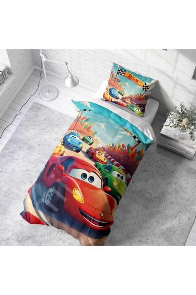 ŞİMŞEK McQueen Yastıklı Nevresim Takımı (Çarşafsız)