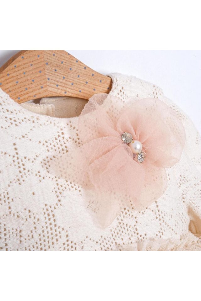 Lovely Uzun Kollu Arkası Fiyonklu Dantel Kız Bebek Romper