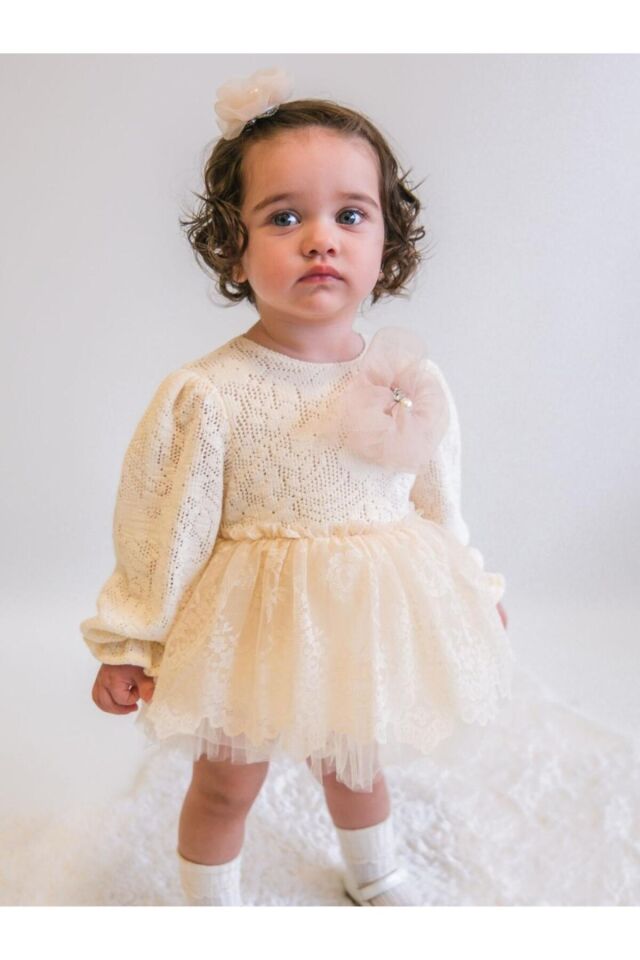 Lovely Uzun Kollu Arkası Fiyonklu Dantel Kız Bebek Romper