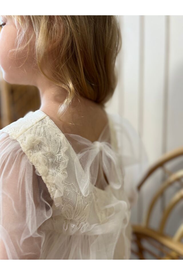 White Flower Kız Çocuk Elbise